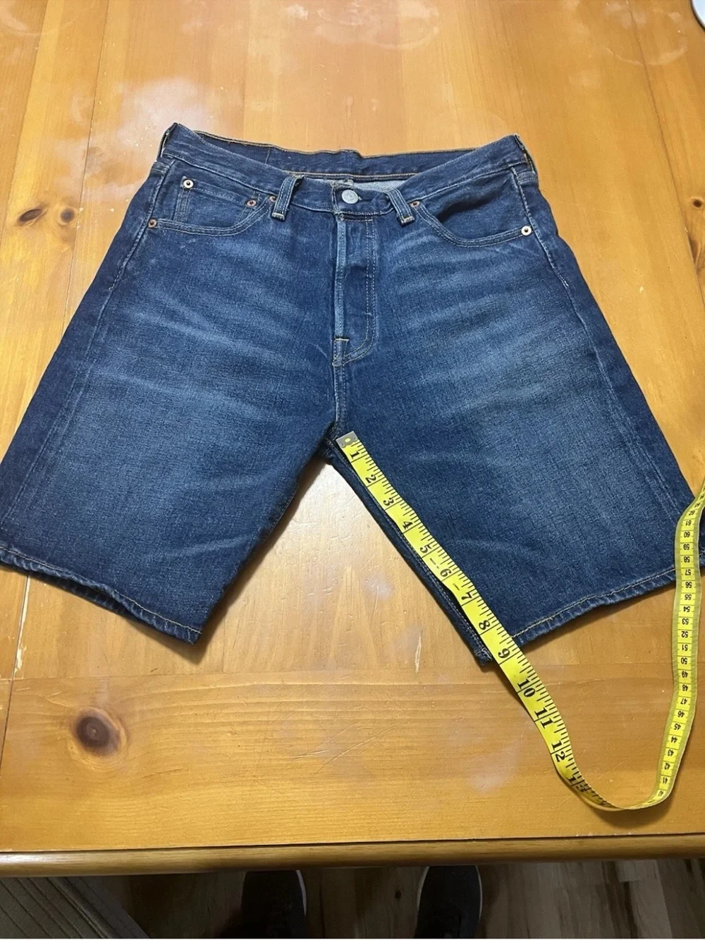 Levi’s Men 501 Shorts 29
